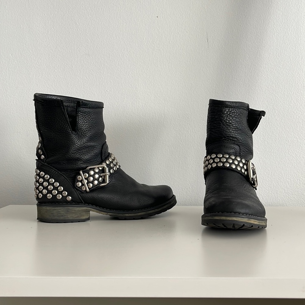 Steve Madden Black Leather Studded Buckle Moto Ankle Boots